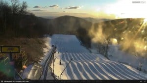 I just LOVE this early morning snow tubing shot at Wintergreen Resort! CLICK TO ENLARGE!